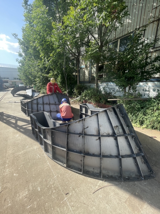 偉志鋼模板——收費島定制